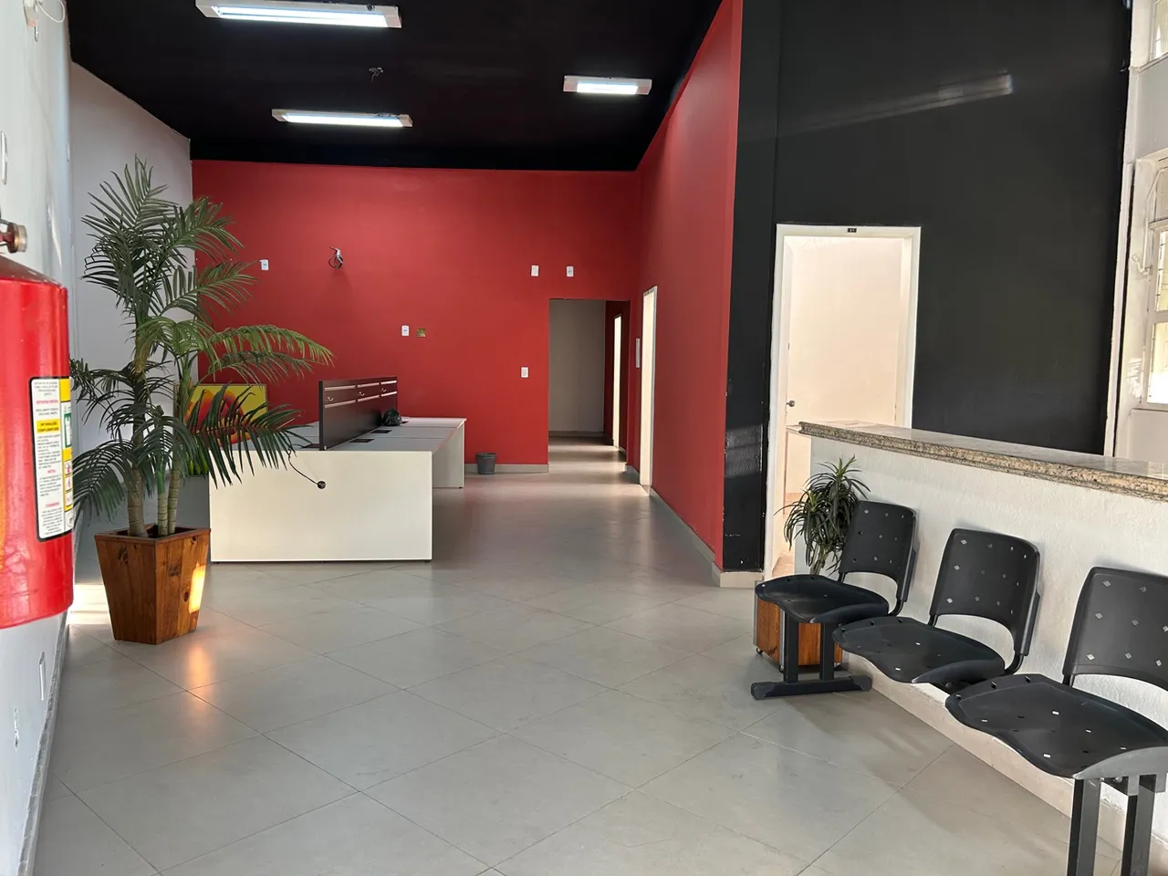 Loja Comercial 140m Na Av. João Cesar Eldorado