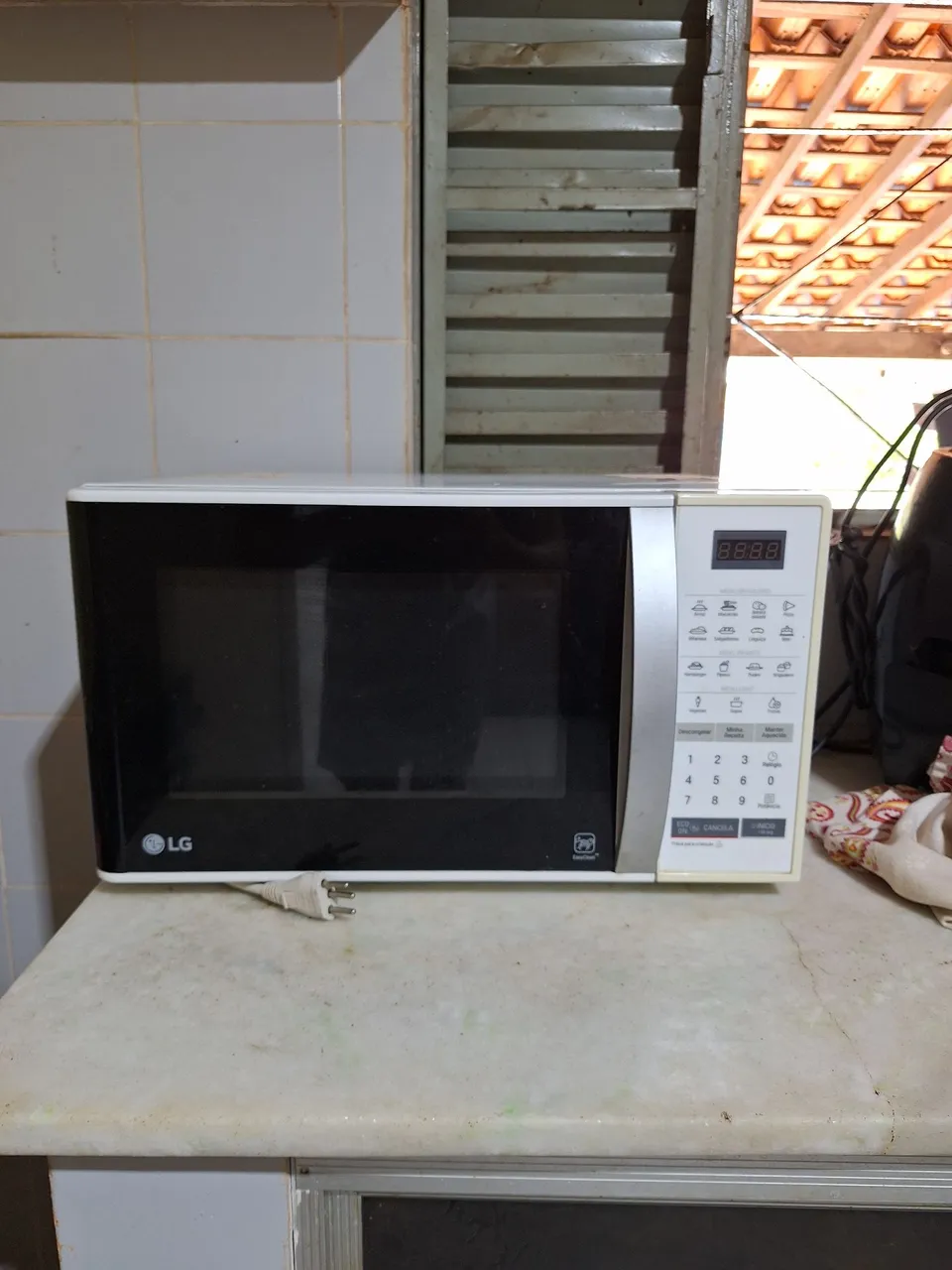Micro-ondas LG 20 Litros