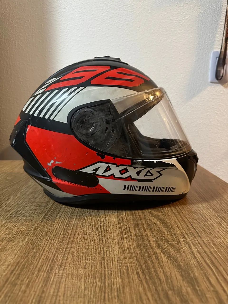 Capacete Axxis 96 - Preto, Vermelho e Branco