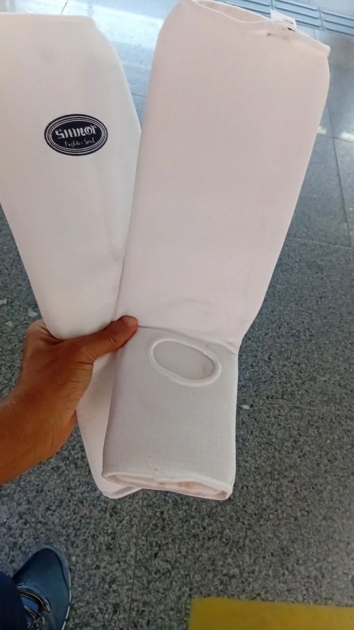 Protetor da tíbia ( caneleira ) 