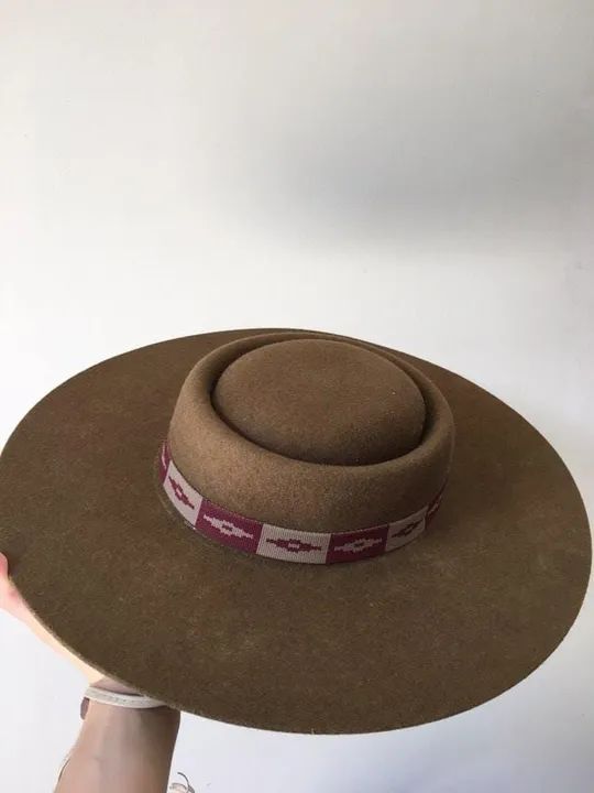 Chapéu Pralana de lã pura marrom com faixa - Foto 2