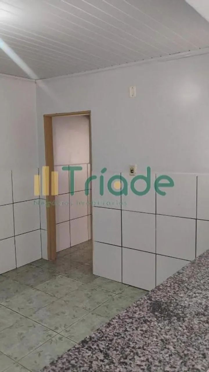 CASA DE FUNDO REFORMADA COM 2QTOS - Foto 5
