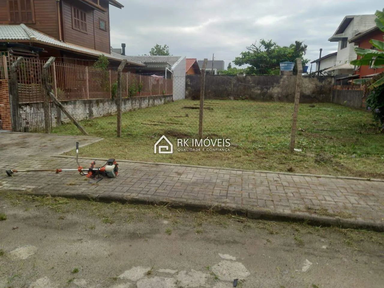 Terreno na Praia da Daniela