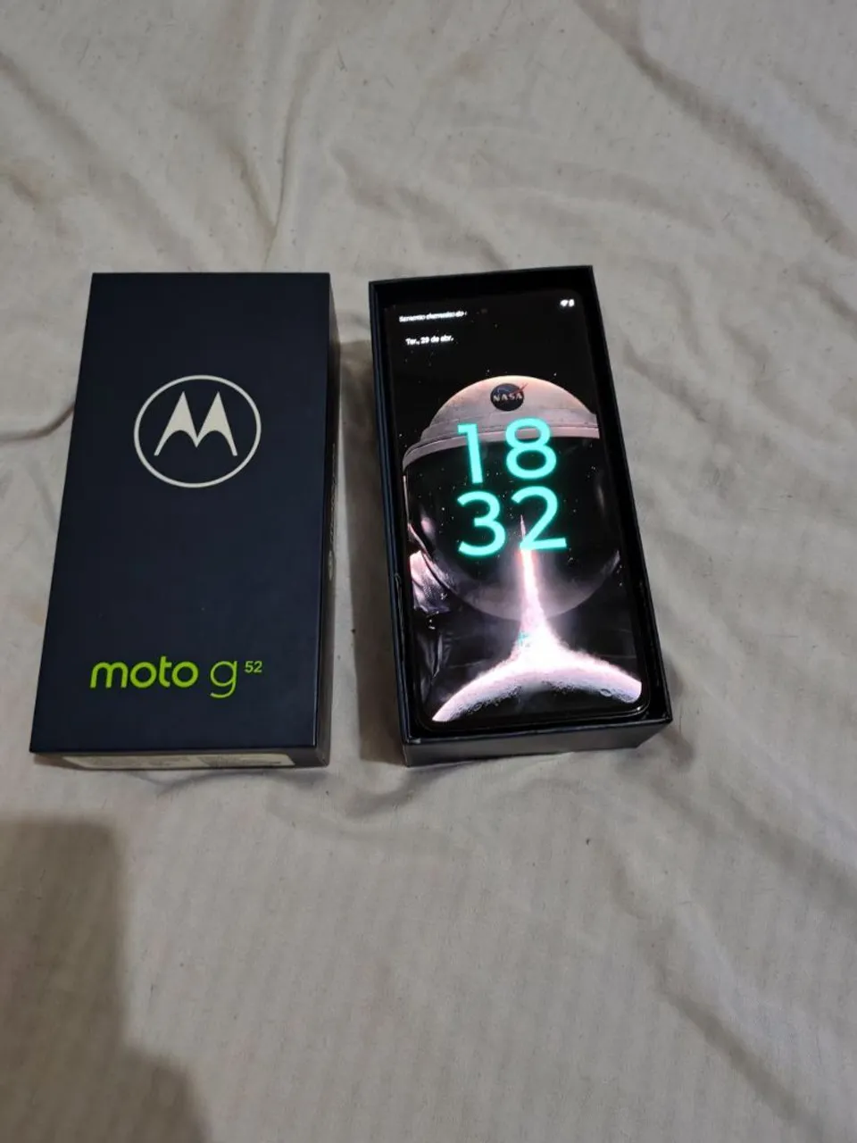 Moto g52