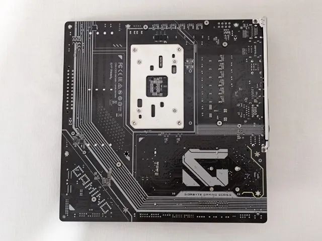 Placa Mãe Gigabyte B850M Gaming X WiFi6E AMD AM5 mATX - Foto 3