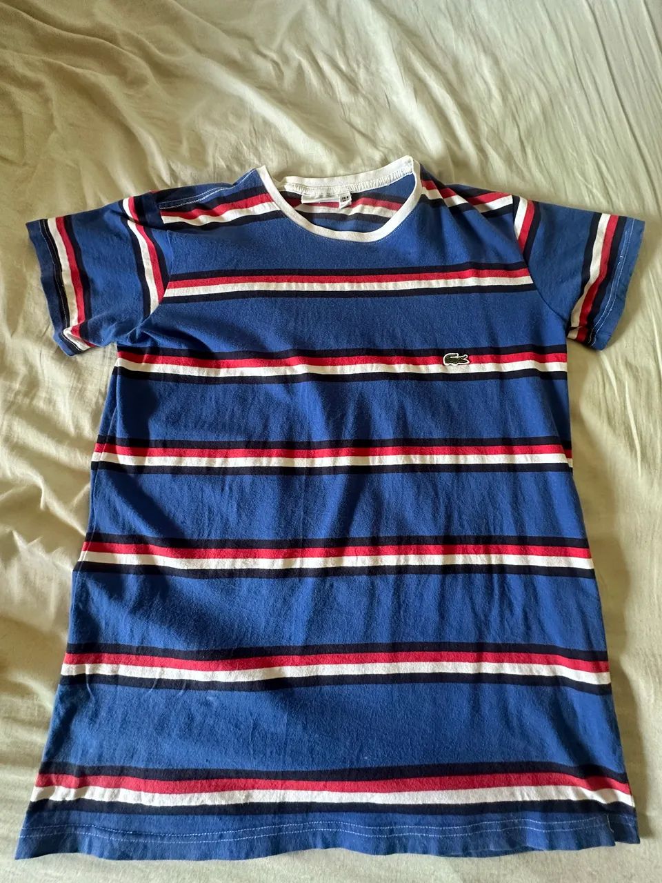 Blusa listrada Lacoste 