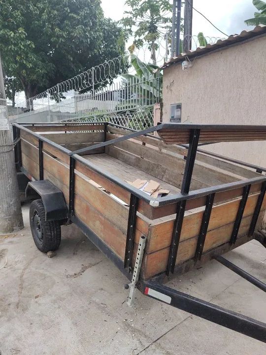 Carreta de madeira para transportar cargas 3x1,60