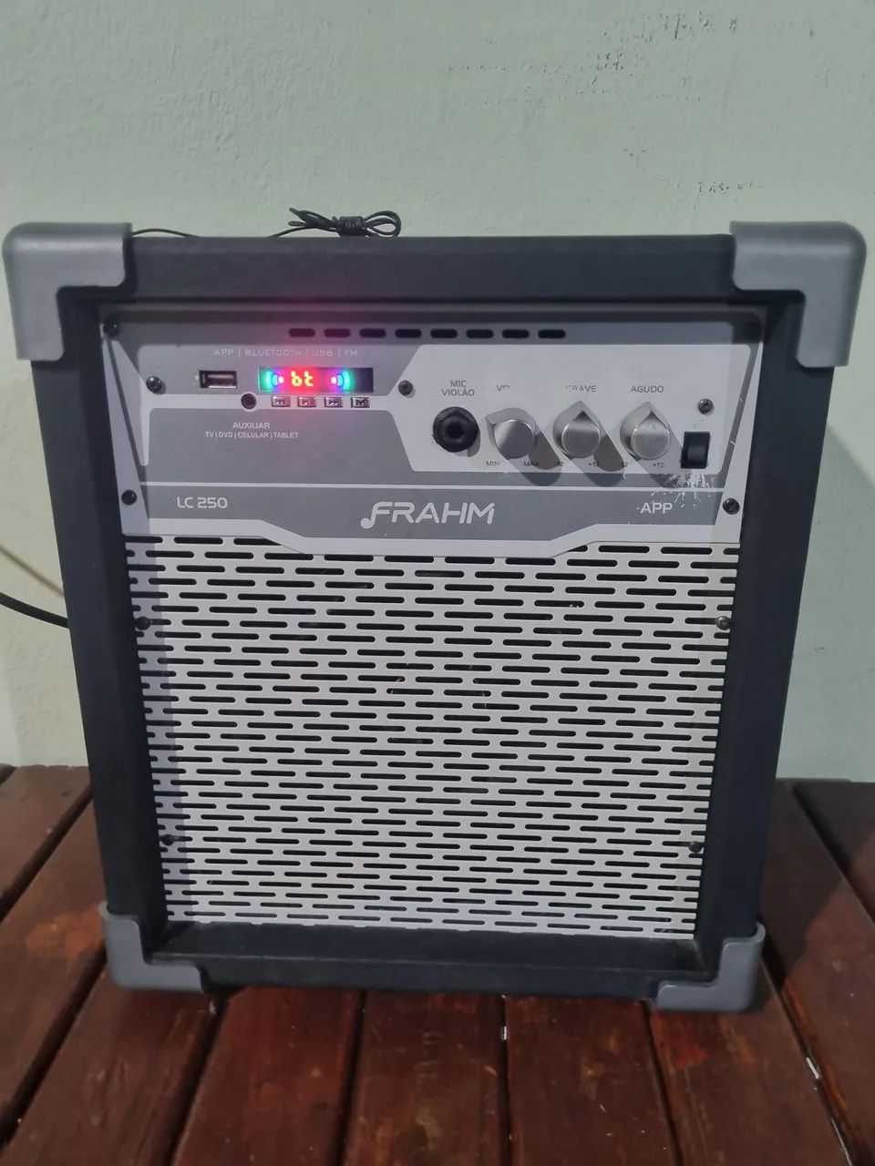 Caixa de Som Portátil Frahm LC 250 Bluetooth USB FM