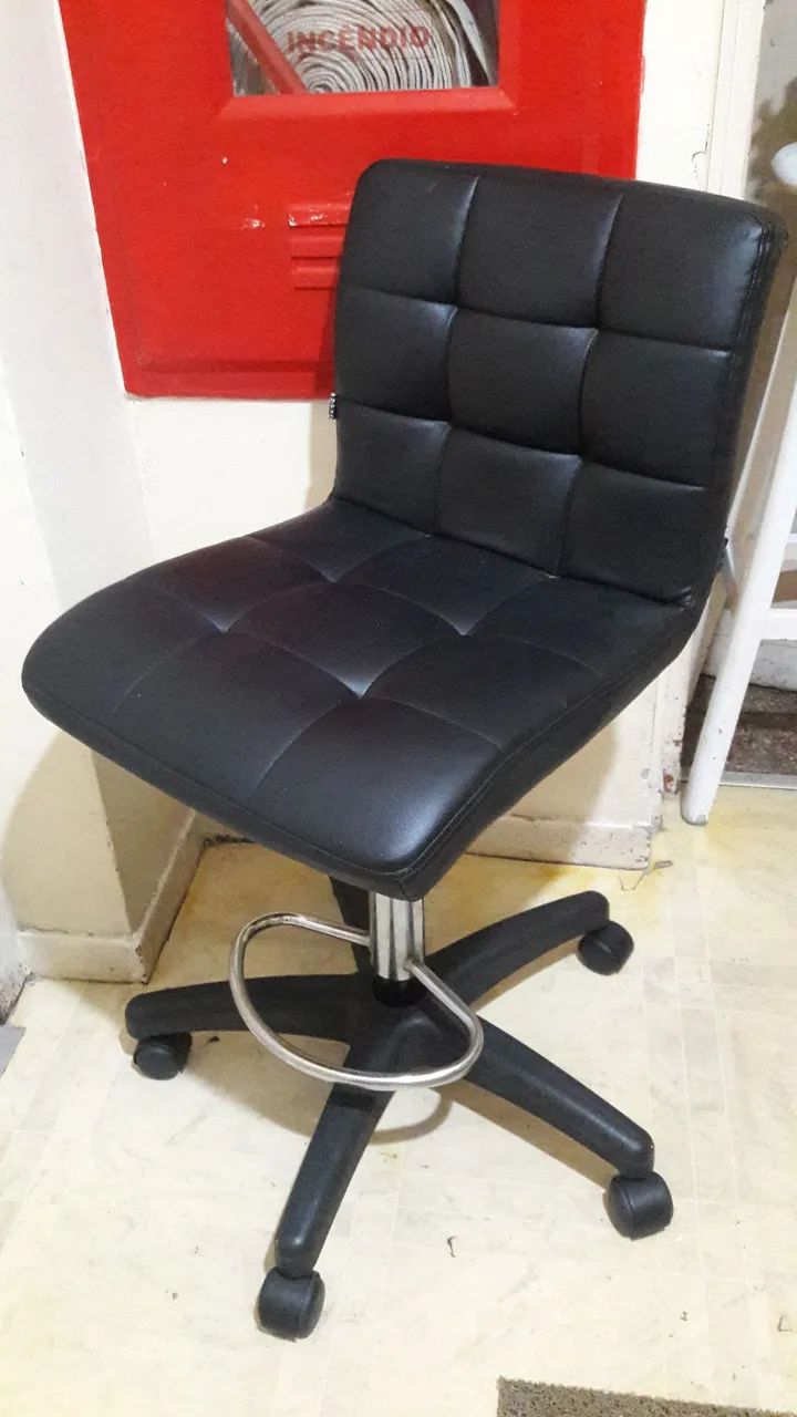 Cadeira giratória  - Foto 2