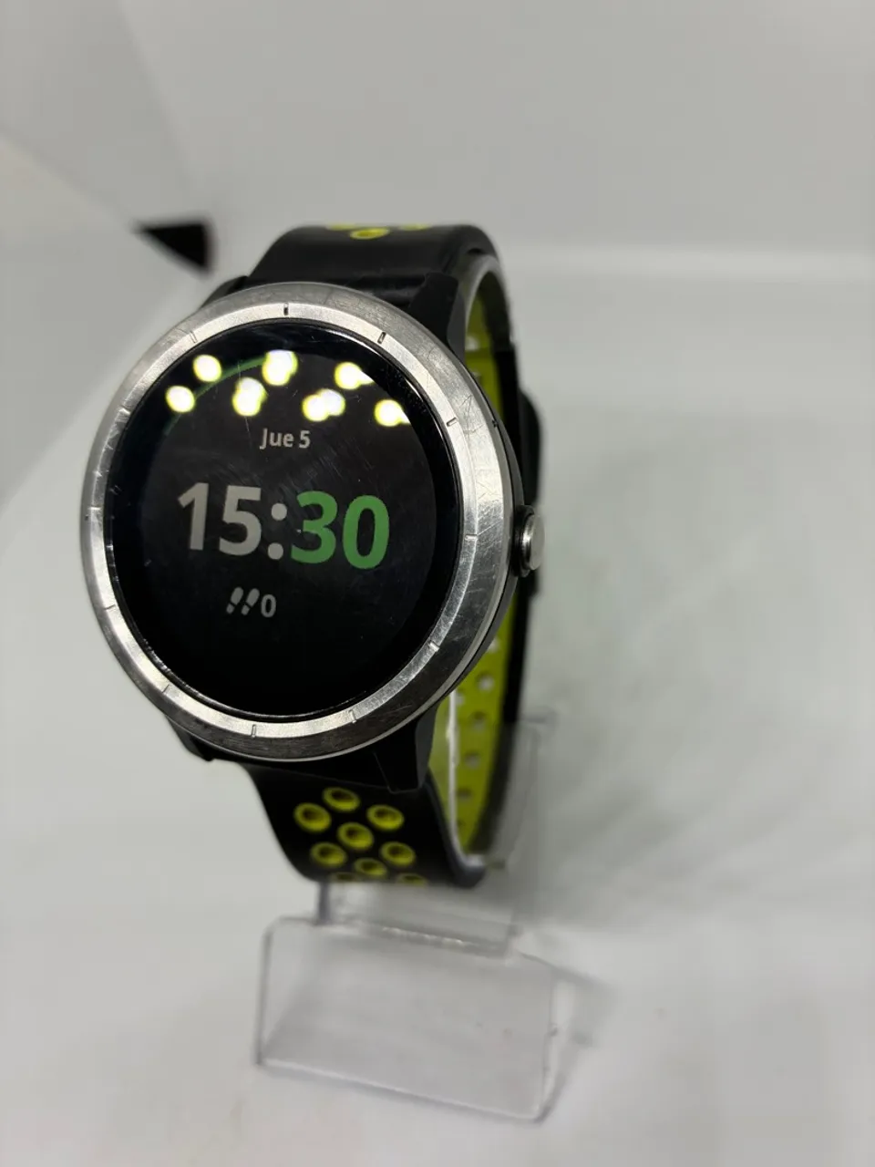 Garmin Relógio esportivo com design moderno
