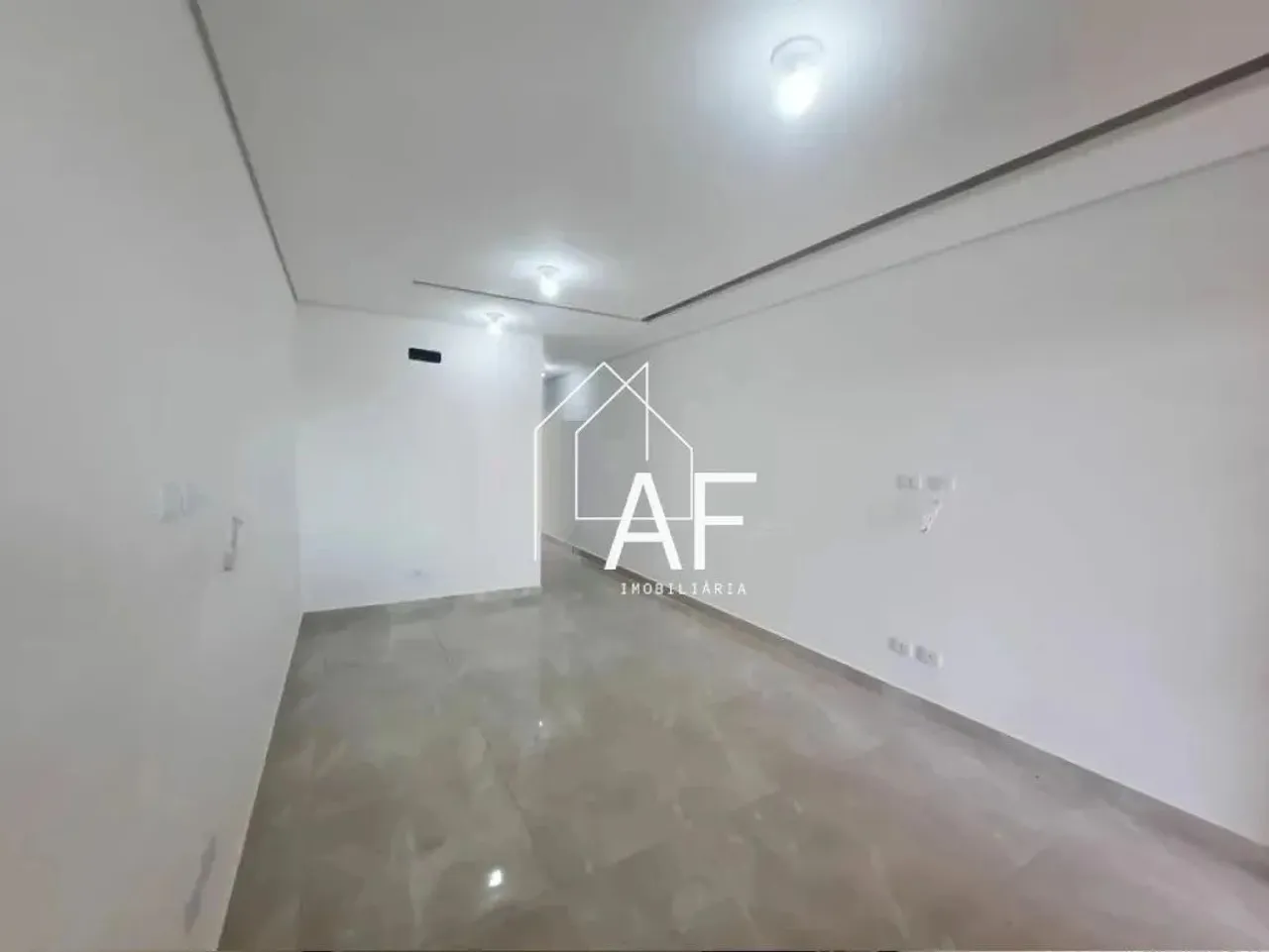 Sobrados NOVOS para Venda na Vila Maria Alta, com 3 suítes, 2 vagas, 115 m²