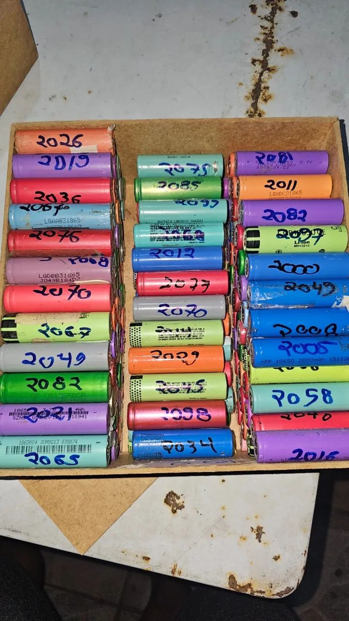 250 baterias de Lítio 2000mAh Recarregáveis modelo 18650  - Foto 2