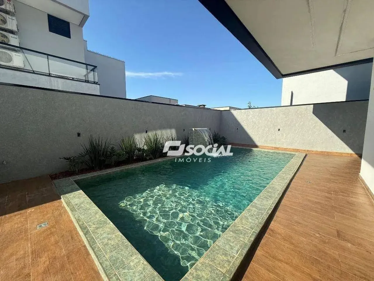 Sobrado com 3 suítes à venda, 303 m² por R$ 1.900.000 - Aponiã - Porto Velho/RO