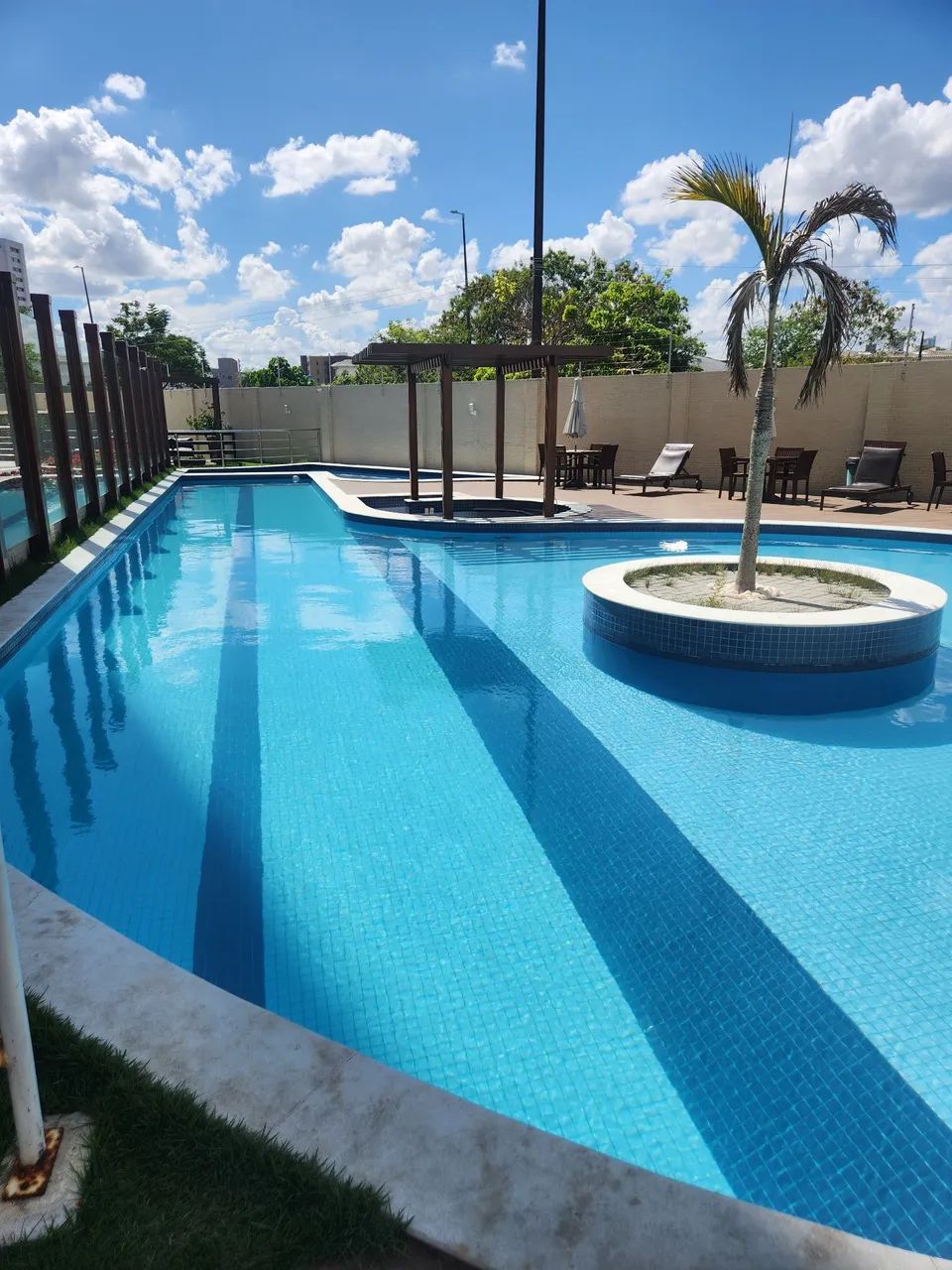Excelente apartamento com 3 quartos no Catolé - Com área de lazer completa - Foto 2