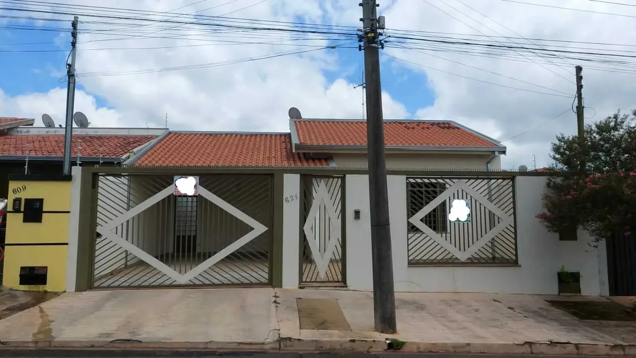 Casa em Rua Domingos Calamita - Loteamento Porto Seguro - Avaré/SP