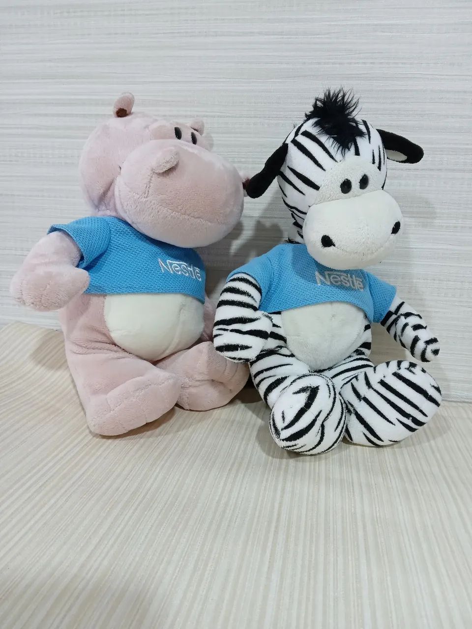 Par de Pelúcias Nestlé - Hipopótamo e Zebra - Foto 2