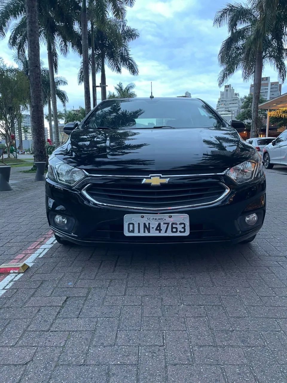 Chevrolet Onix Hatch LTZ 1.4 8V Flex Mec. 4P 2018 - Foto 2