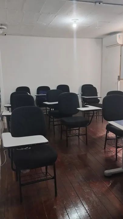 CADEIRA PRETA DE UNIVERSITÁRIO  - Foto 3