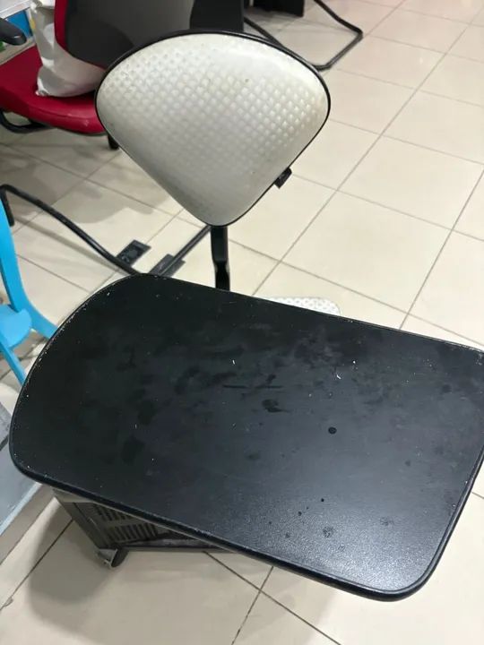 Cadeira de salão de beleza com 4 gavetas - Foto 2