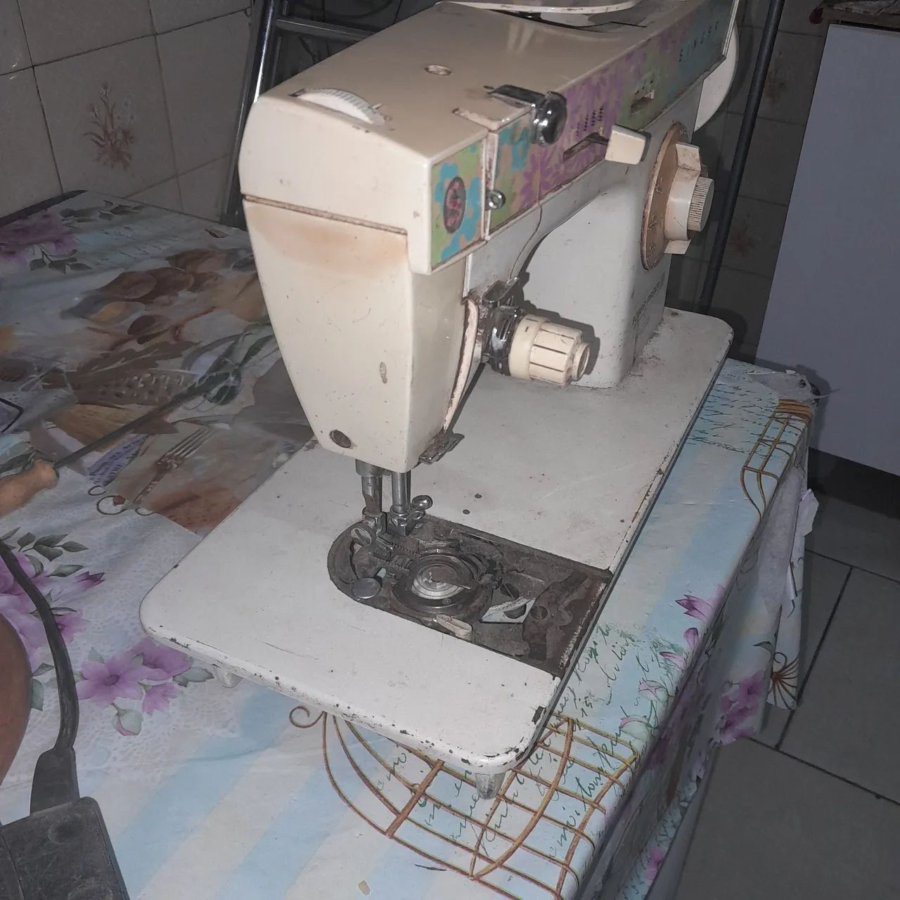 SINGER BOBINA MÁGICA PRA RETIRAR PEÇAS OU CONCERTAR 200 REAIS  - Foto 6