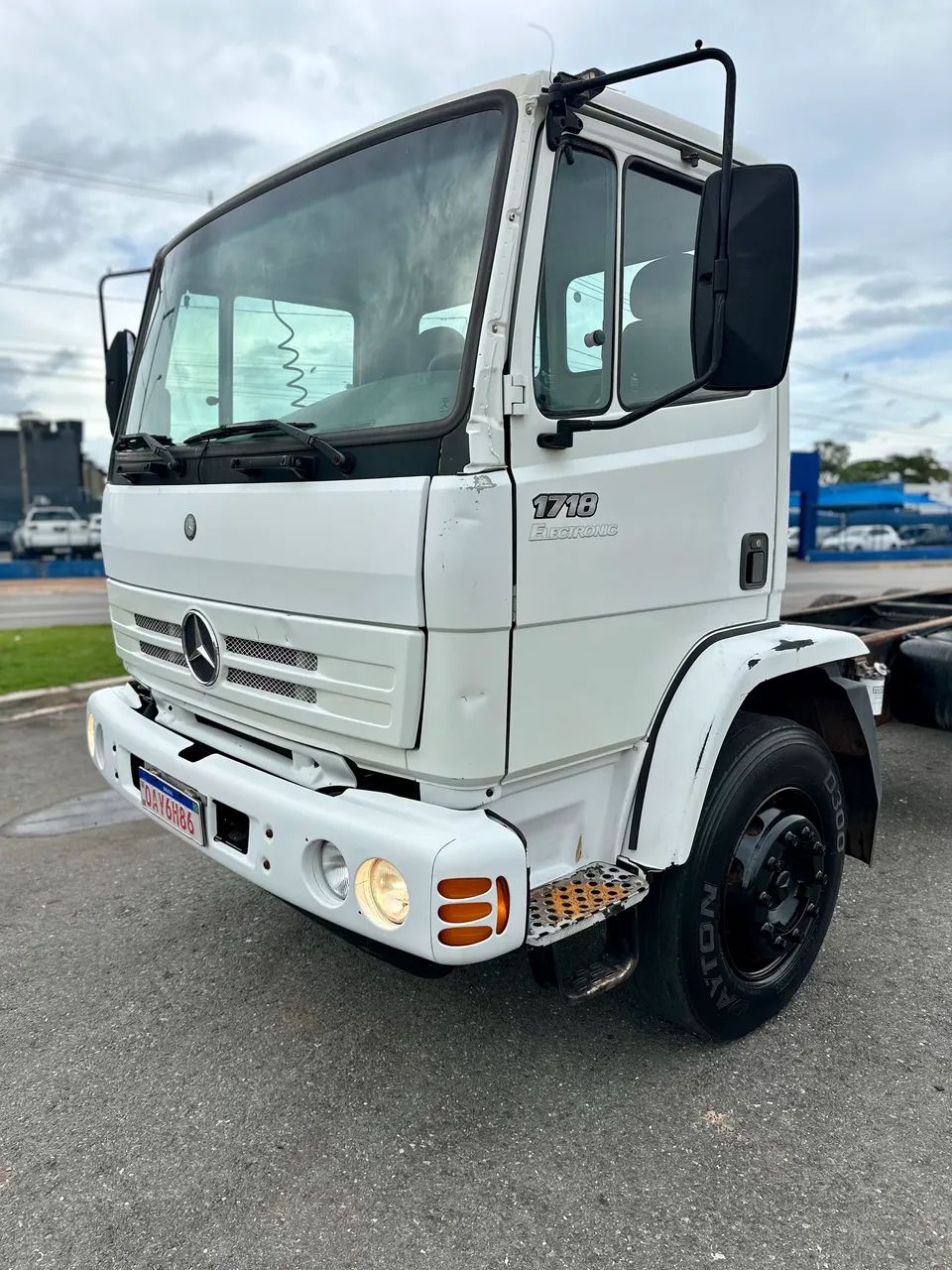 MERCEDES-BENZ/1718 3-Eixos - Foto 11