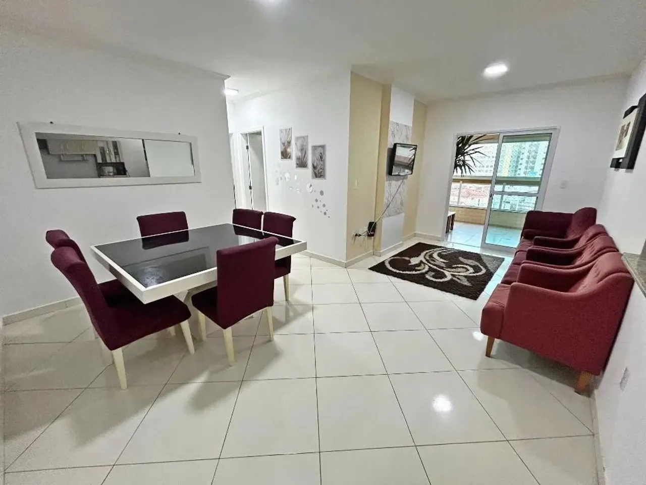 Apartamento para locação com 2 dormitórios na Ocian - Praia Grande - SP