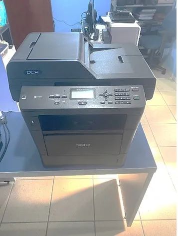 Impressora Laser multifuncional Brother DCP-8157DN - Foto 2