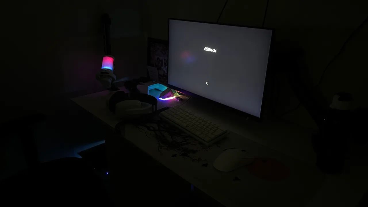 AOC 24-inch 165hz Monitor with Defect64231139079938121