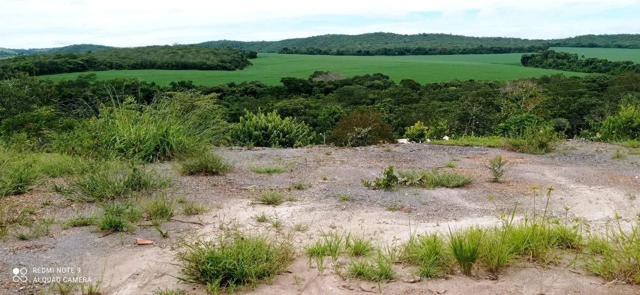 Lote em condomínio no lago Corumbá 3