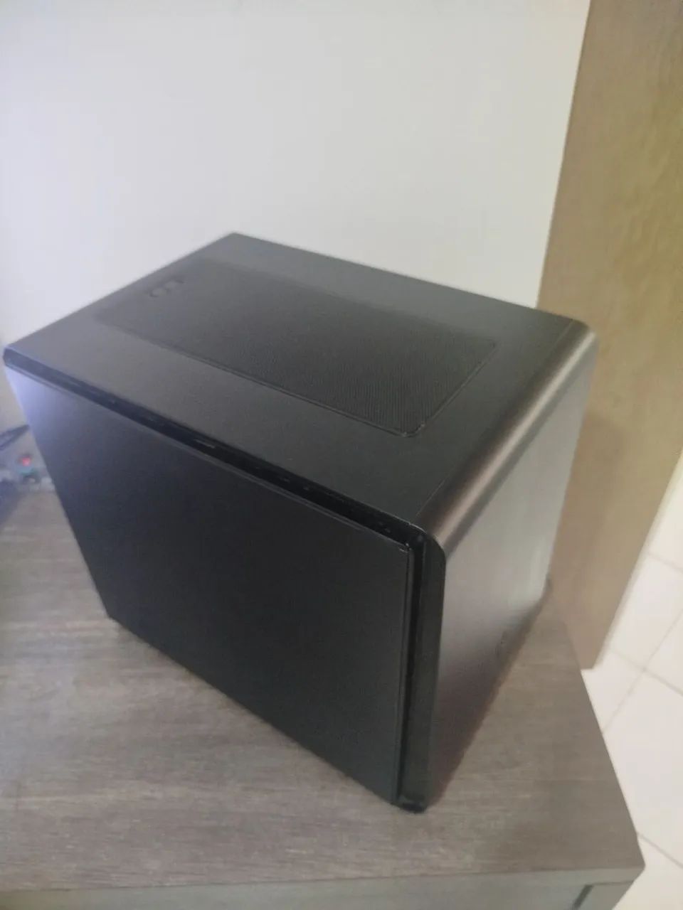 Gabinete Compacto Importado Bitfenix Phenom