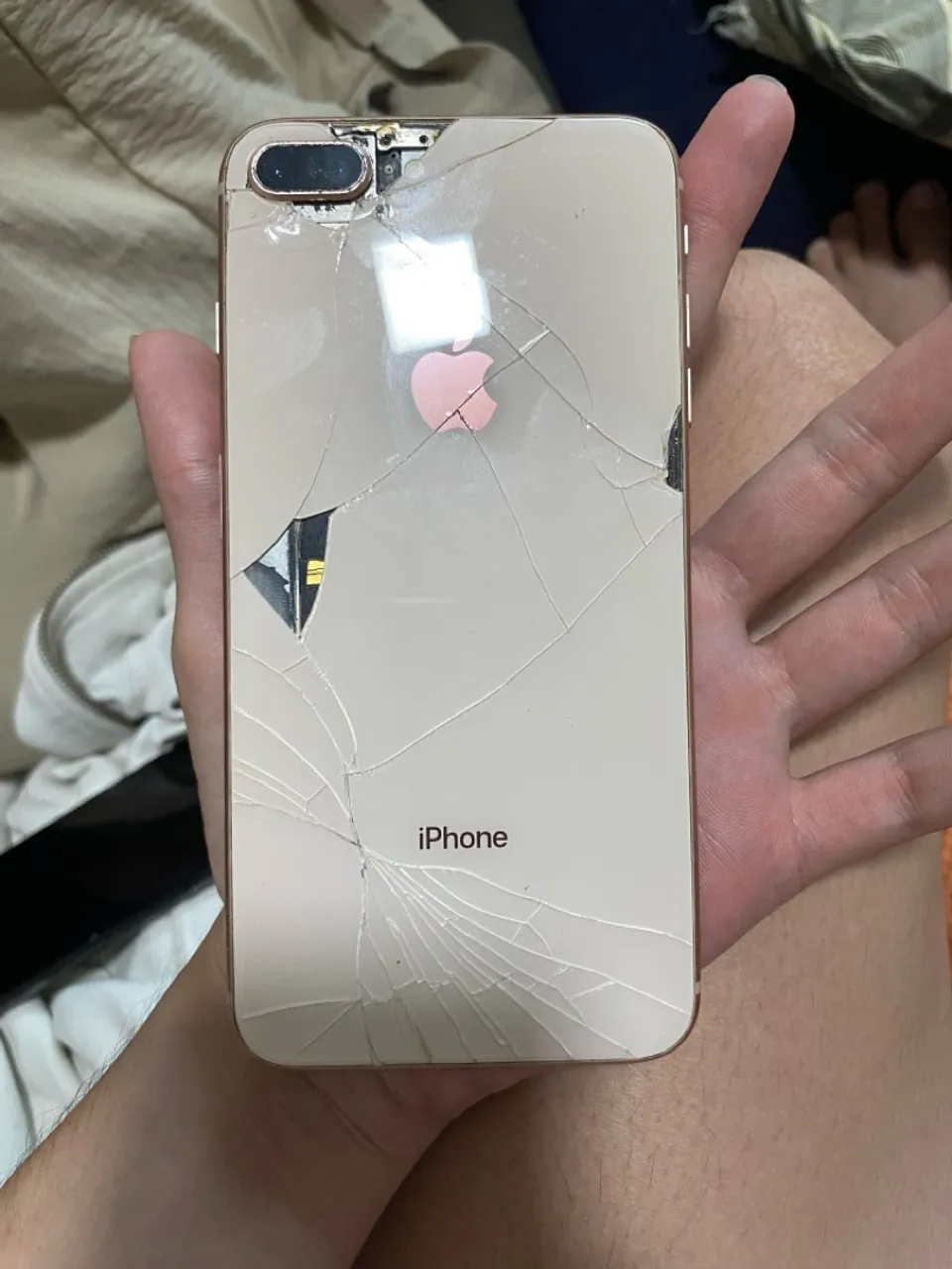 Vendo dois iPhones