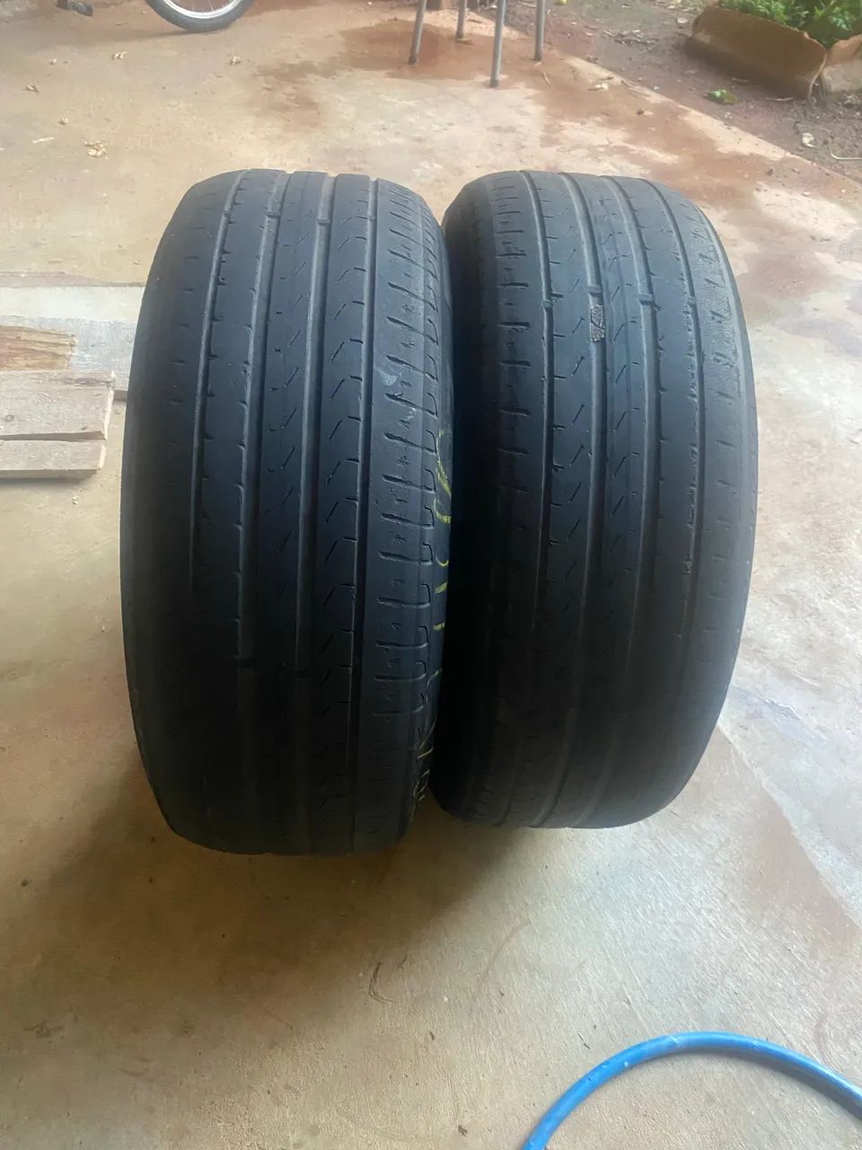 Pneus 215/50 R17 