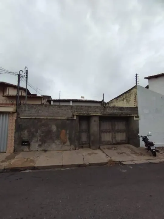 CASA COMERCIAL NO CENTRO
