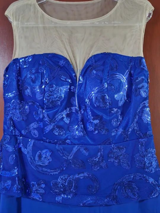 Vestido azul longo de renda com tule - Foto 3