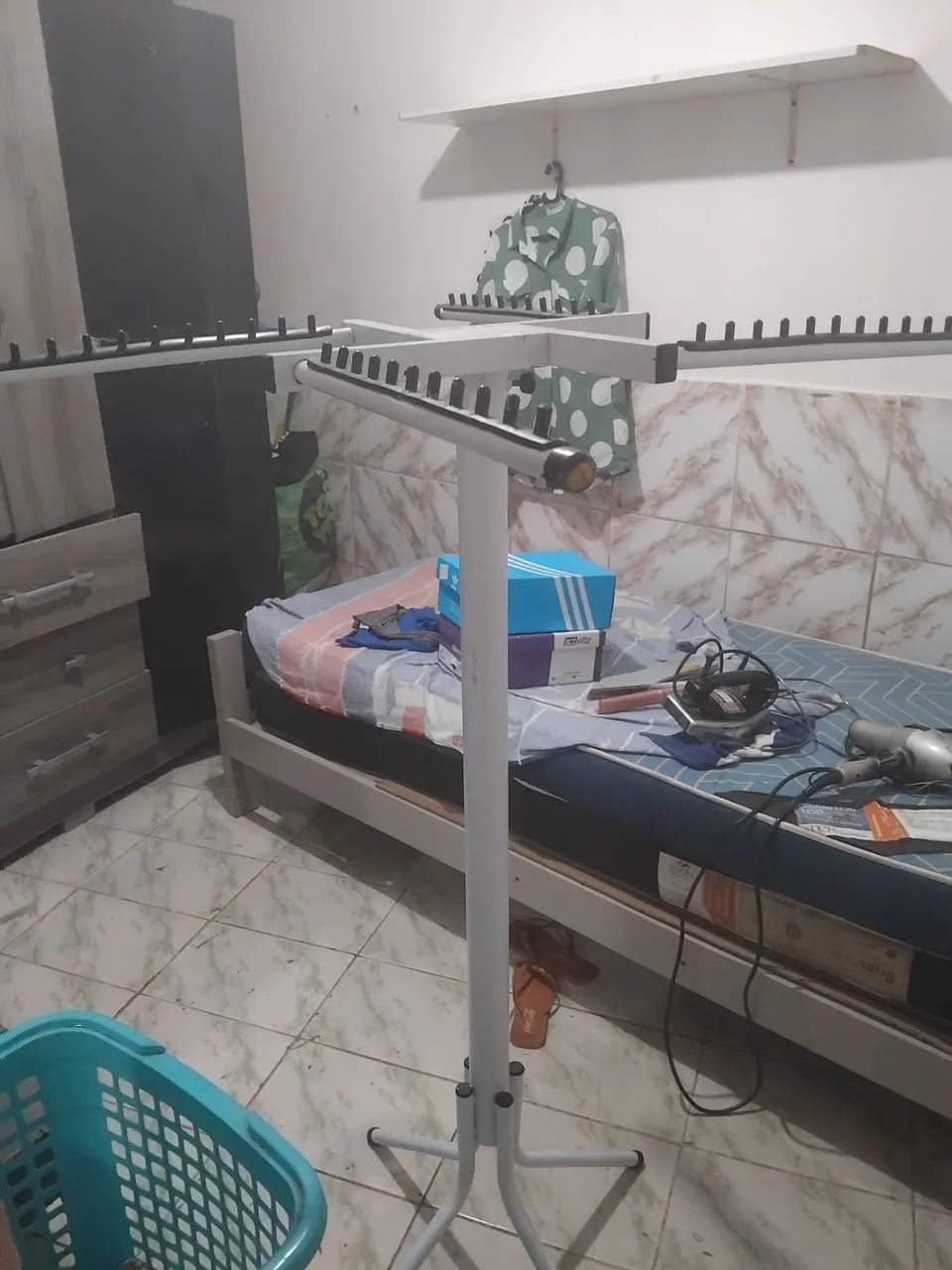 Vendo cabideiro