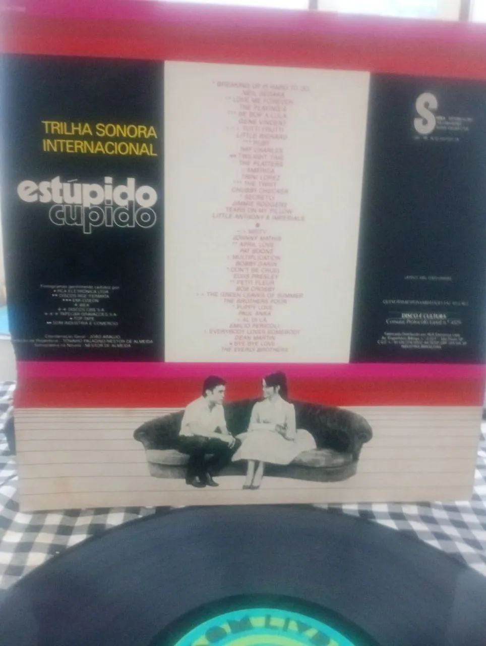 DISCO DE VINIL "ESTÚPIDO CUPIDO INTERNACIONAL 1976 - Foto 2
