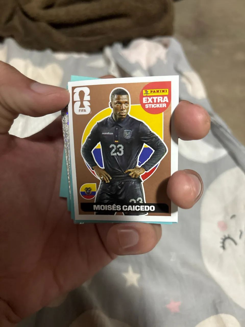 Figurinha legend bronze Moisés caicedo 