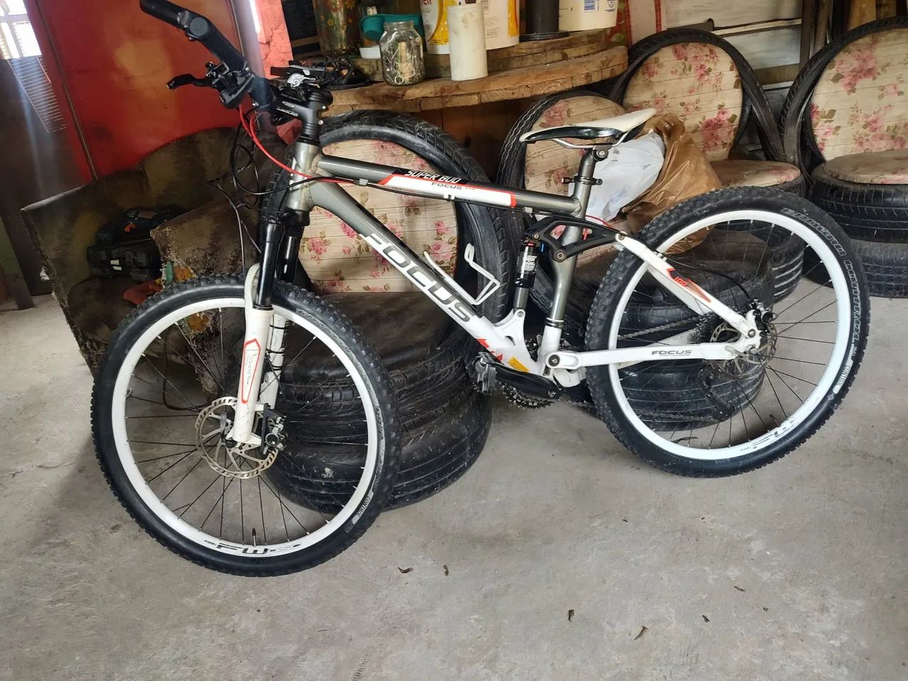 Bicicleta Focus aro 26 Full