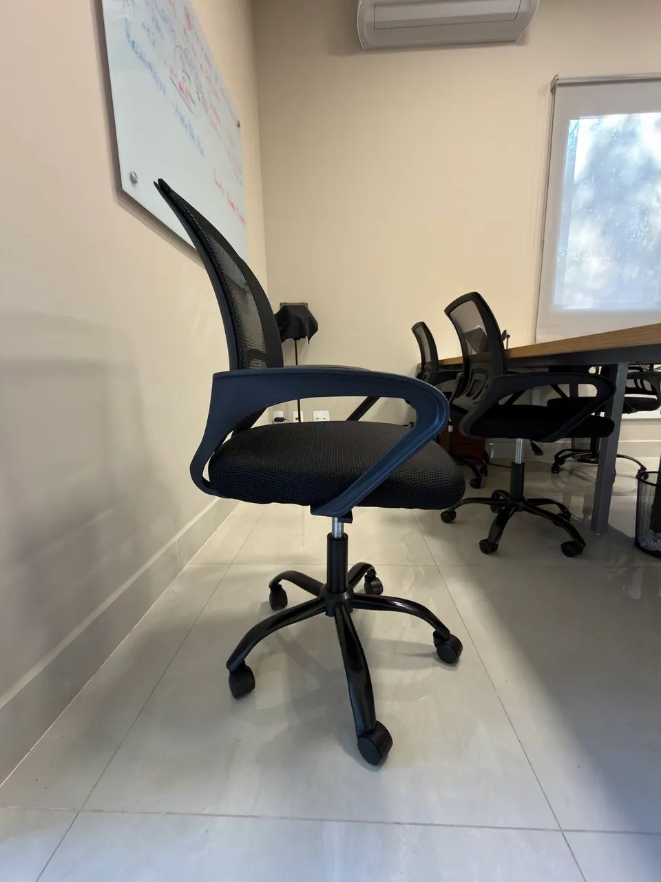 Vendo Cadeiras giratória de escritório 