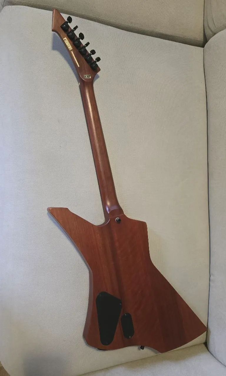 Guitarra ESP LTD SNAKEBYTE  - Foto 2