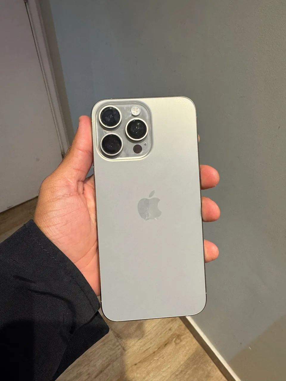 iPhone 15 Pro Max - Novo