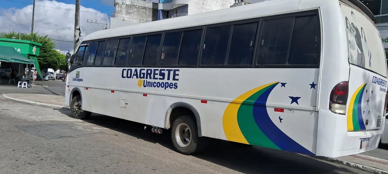 Micro ônibus Marcopolo Volare w9 32 lugares ano 2011 - Foto 4