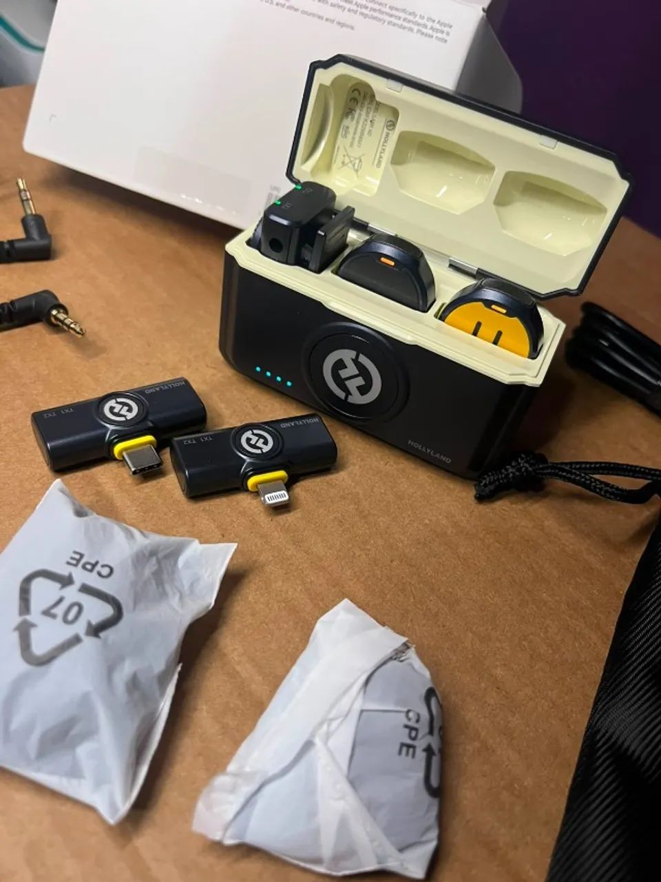 Microfone Hollyland Lark M2 Combo USB-C e Lightning + Câmera Usado UMA ÚNICA VEZ - Foto 2