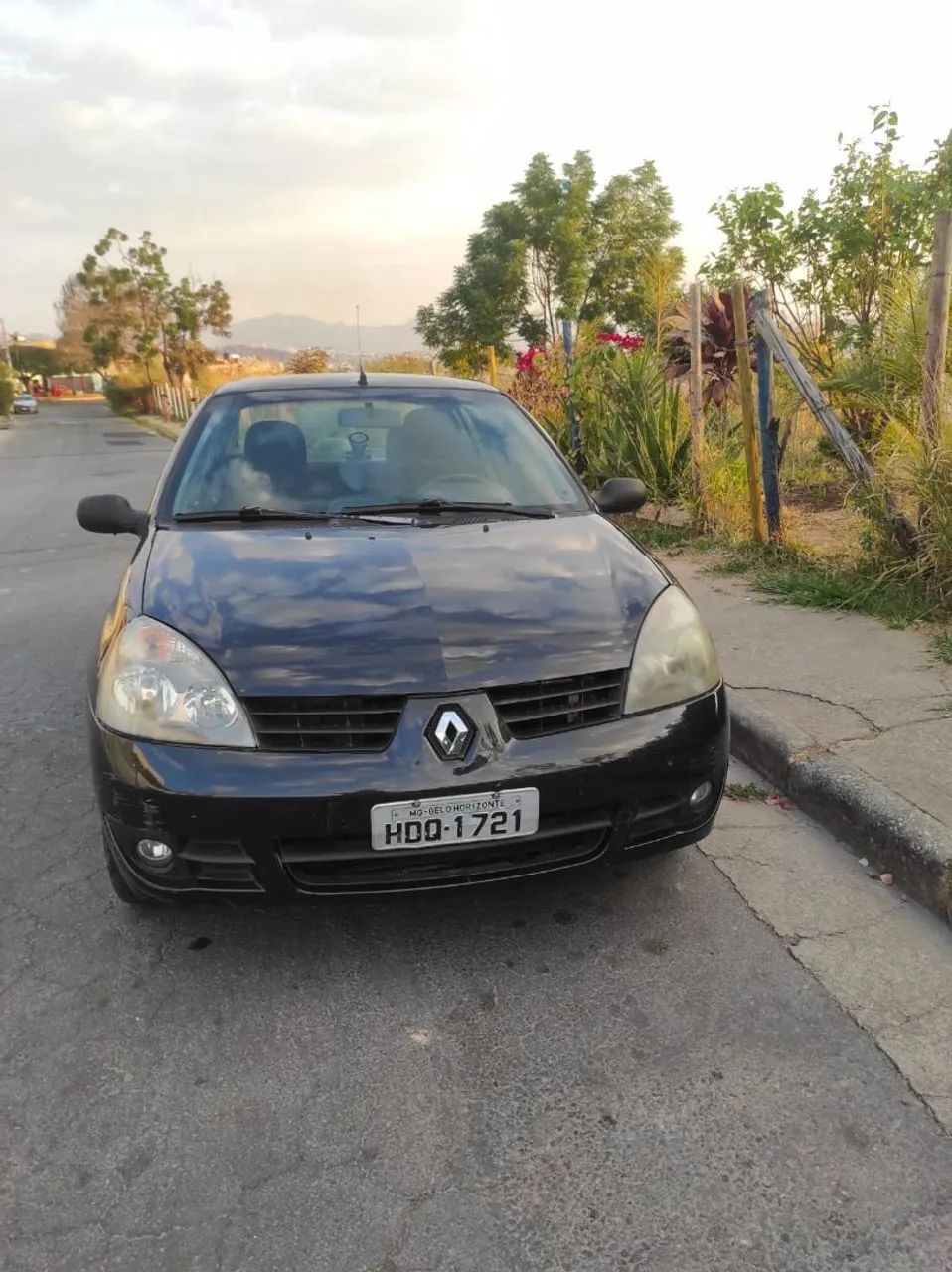 Renault Clio SED. PRIVILÈGE HI-FLEX 1.6 16V 4P 2006