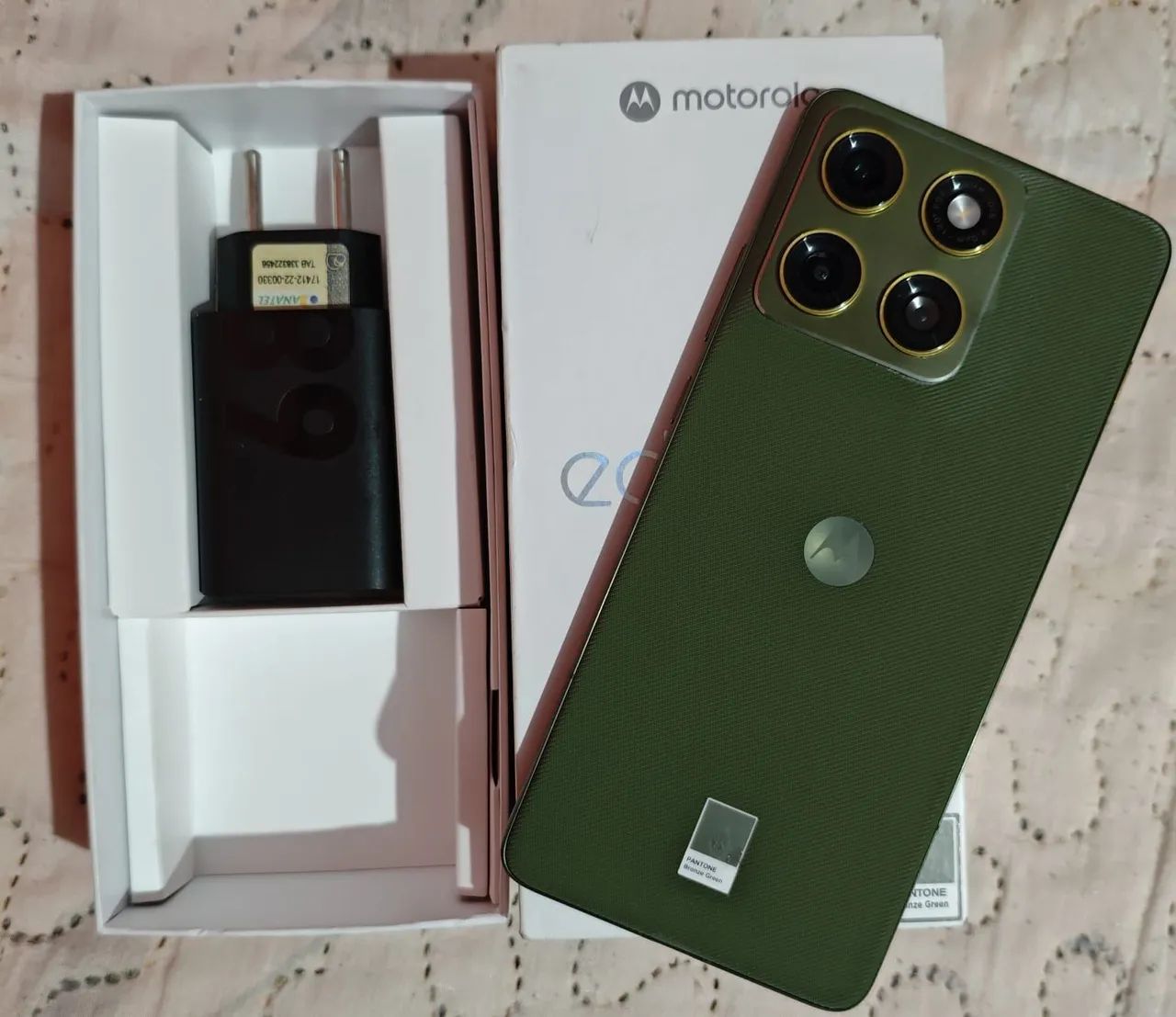 Vendo ou troco Motorola Edge 70 verde - Foto 3