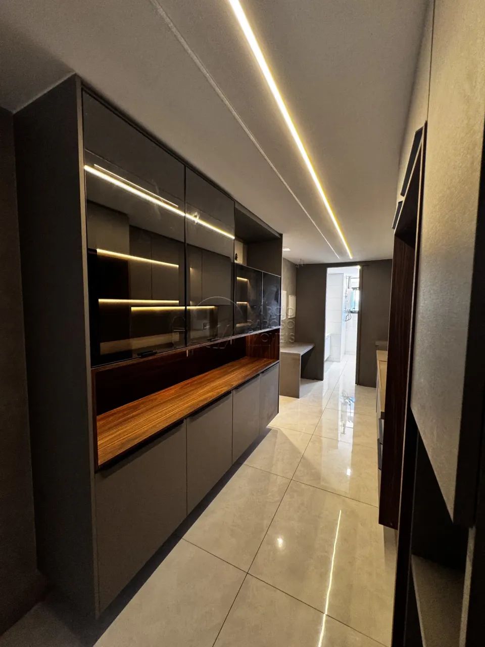 Apartamento com 3 Suítes e Varanda em Andar Alto à Venda no Edifício San Gimignano na Jati - Foto 4