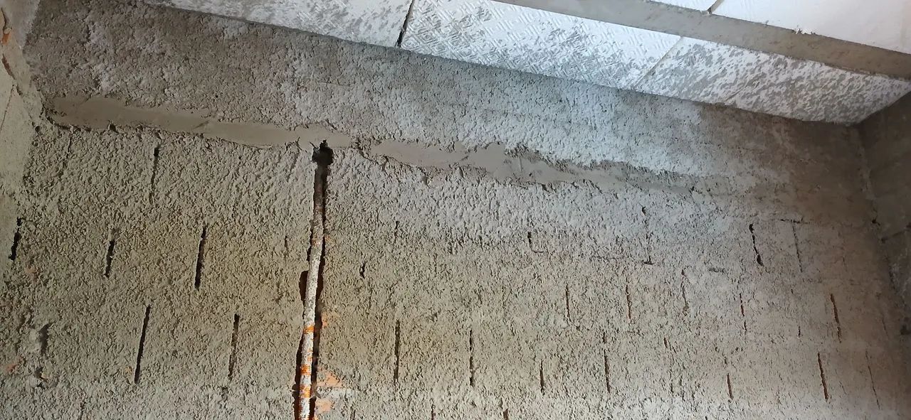 Contrata pedreiro para reboco de fachada. - Foto 2