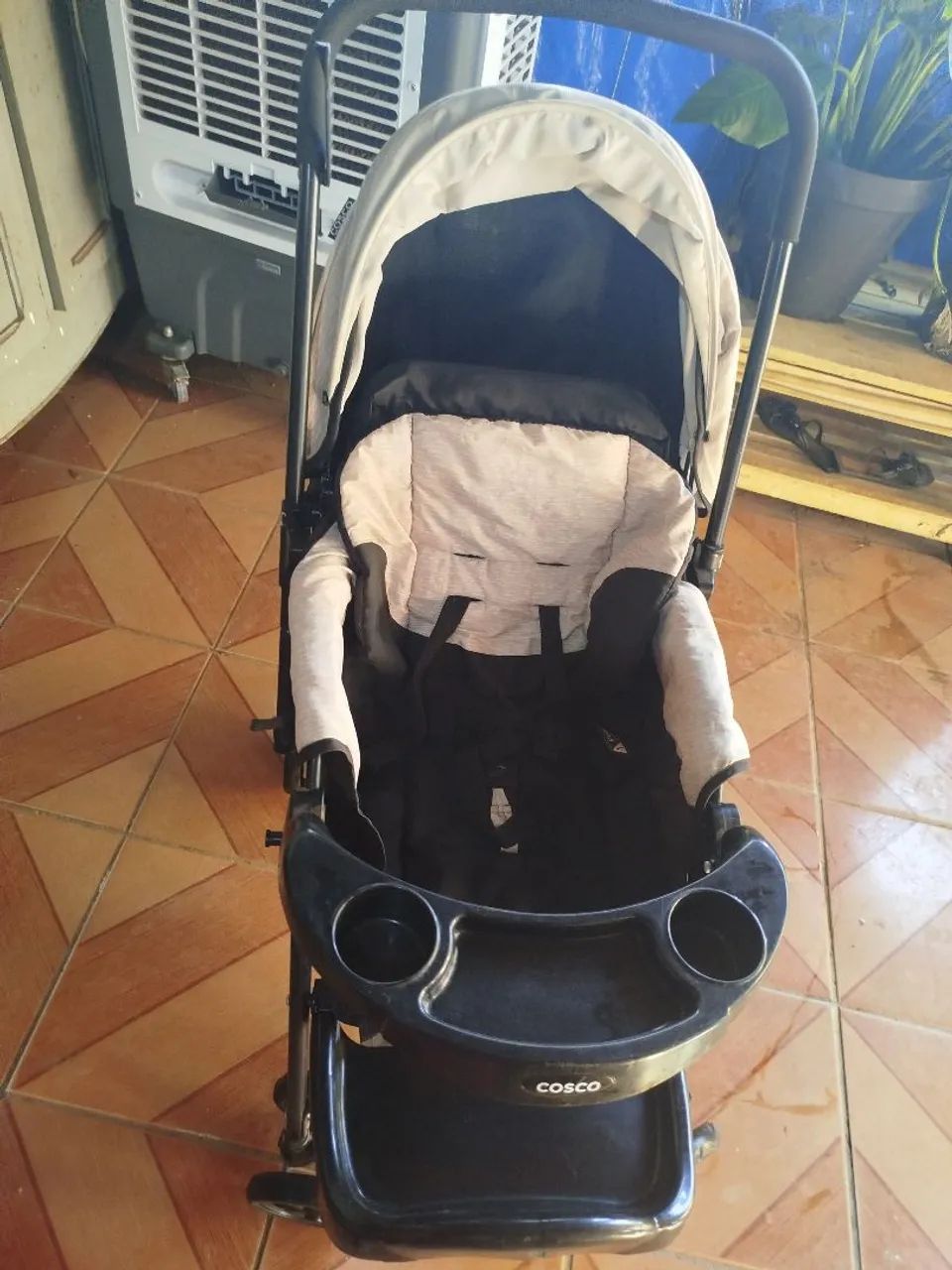 Vendo carrinho com BB conforto  - Foto 4