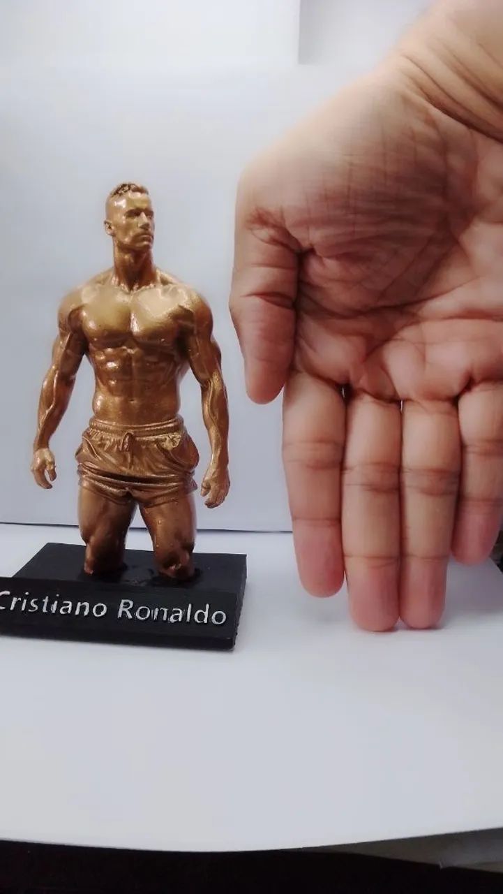 ART figure do Cristiano Ronaldo  - Foto 3