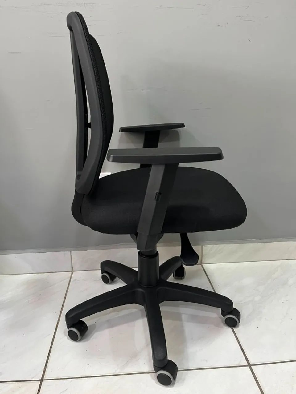 CADEIRA DE ESCRITÓRIO EXECUTIVA VOX  - Foto 2